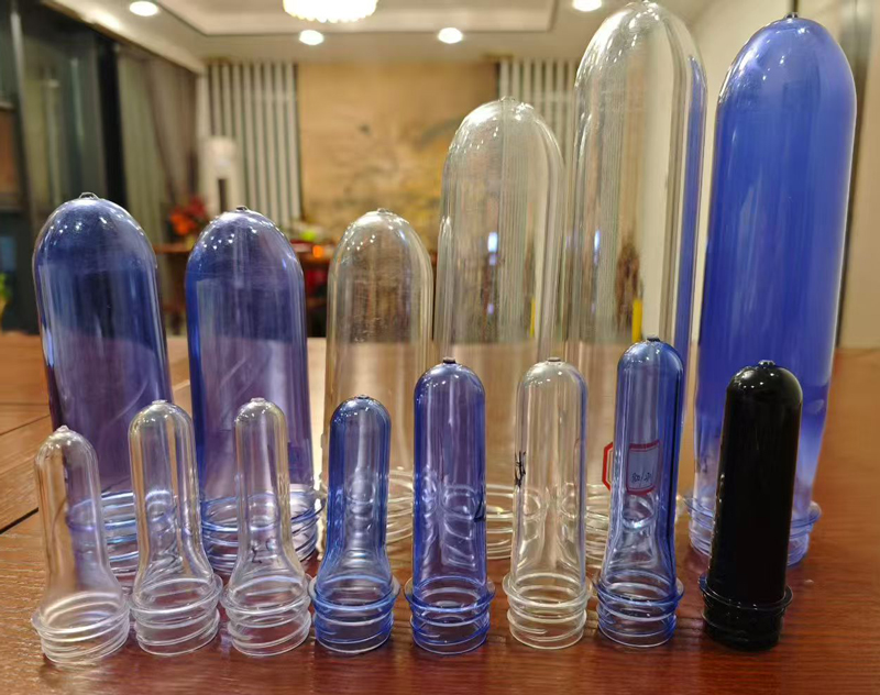 小瓶胚從11.9克到28克，大瓶胚從100克到350克，產(chǎn)品更加豐富